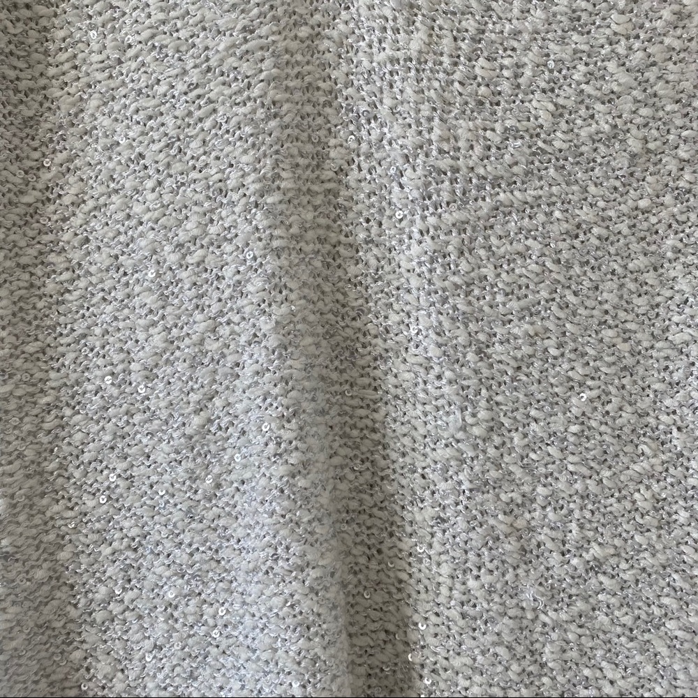 Orsay sparkly white fall sweater V-neck tight fit - Picture 4 of 13